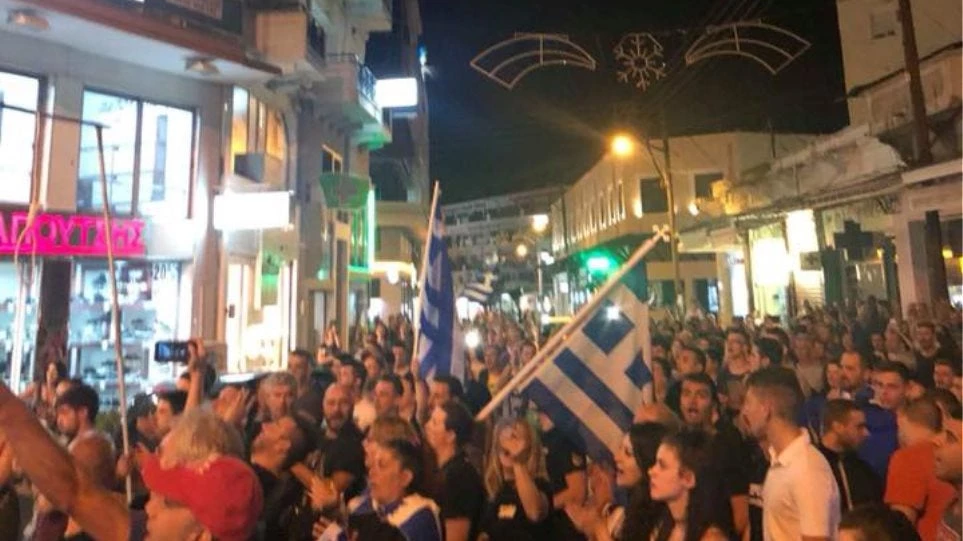 Κρεμάλες, οργή και αντίσταση πατριωτών – Στέλνουν μήνυμα και οι Ελληνοκύπριοι: «Ανεπιθύμητοι οι Τσίπρας, Κοτζιάς, Καμμένος» – «Ο αγώνας τώρα αρχίζει»